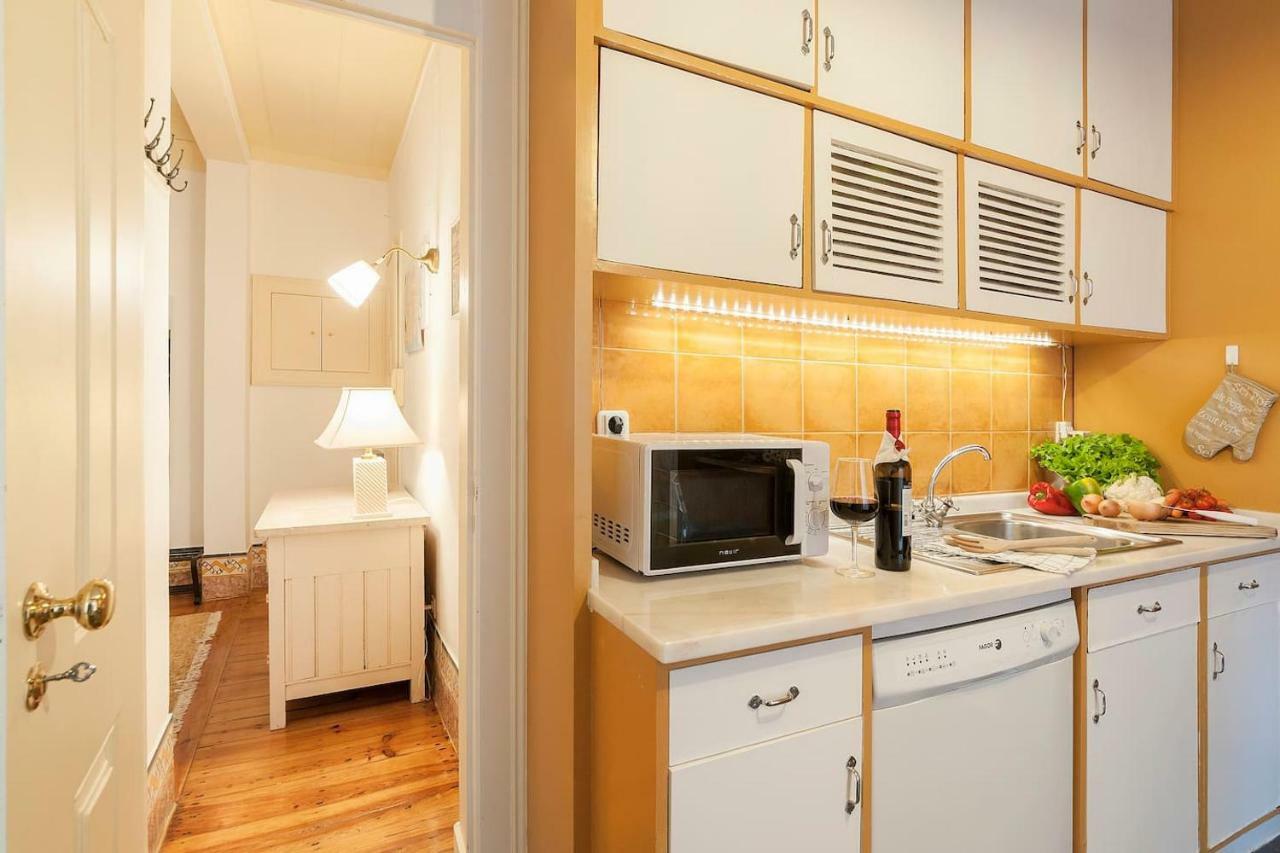 2 Bedroom With Patio Next To Avenida Da Liberdade Appartement *